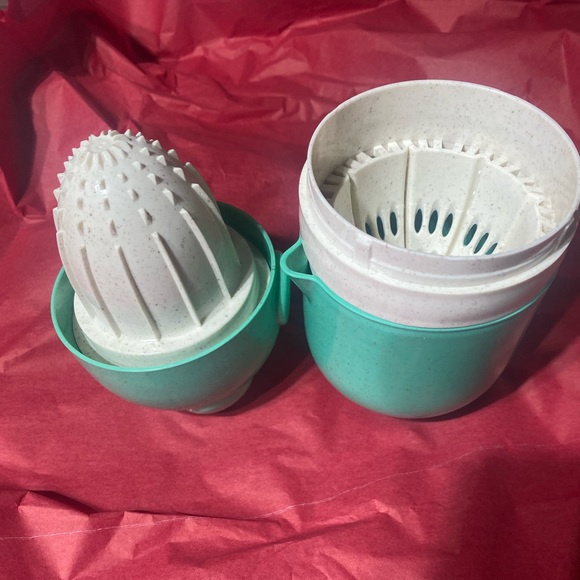 Manual Citrus Juicer NWOT - Picture 2 of 2